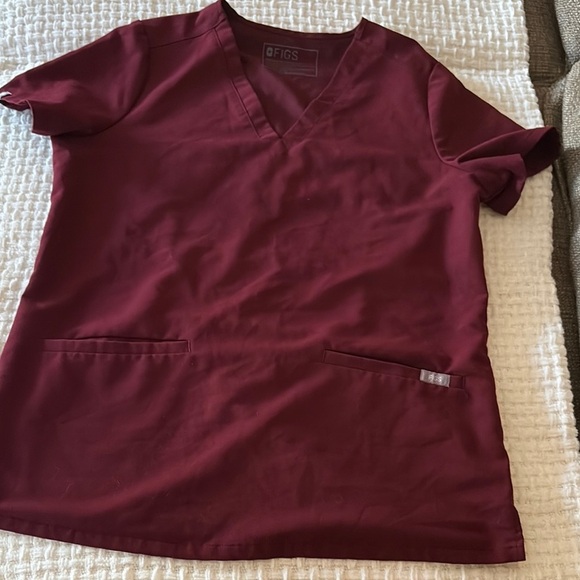 Gently loved Figs Women's Maroon Short Sleeve V-Neck Top - Picture 1 of 5
